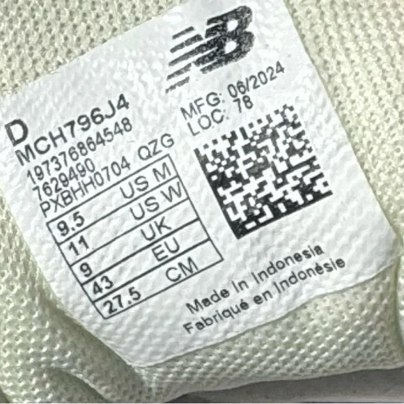 New Balance Fuel Cell Black and Gray court shoes - Picture 2 of 12